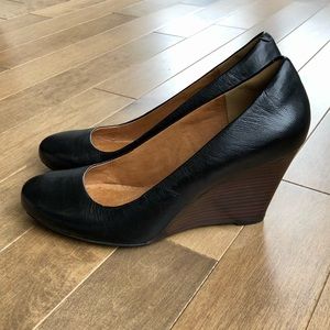 Clarks Artisan Wedge Pumps/Heels